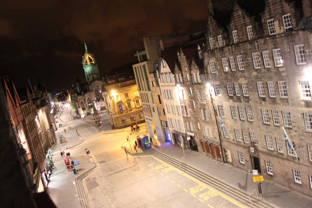 Royal Mile, Edinburgh, at night